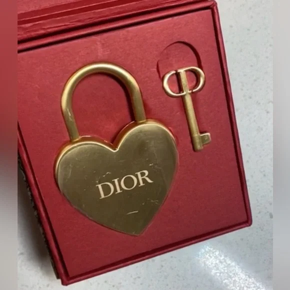 Brand New In The Box Christian Dior Gold Heart Lock And Key Set